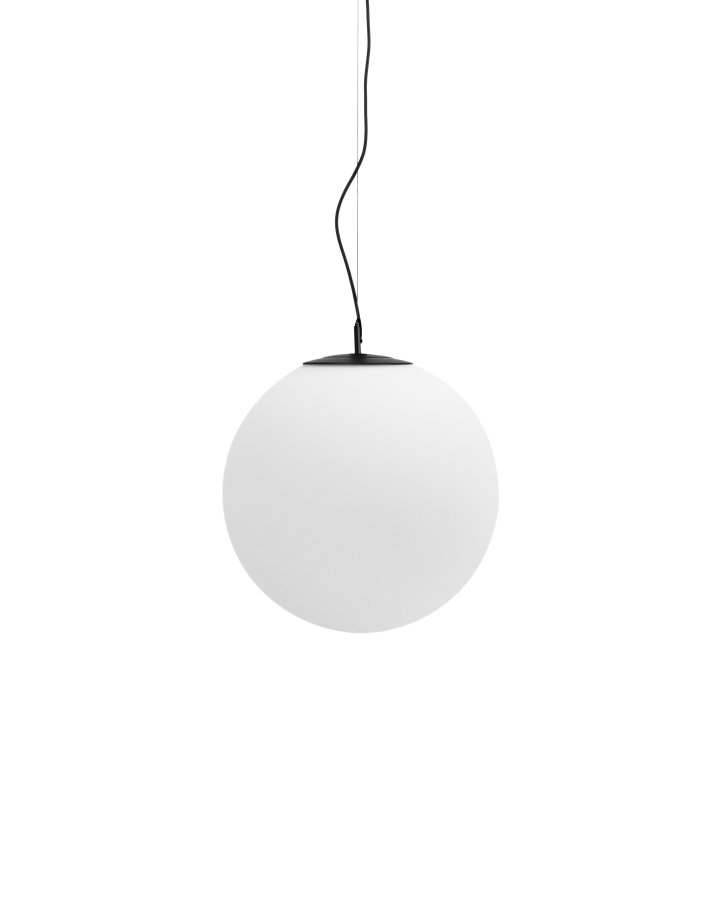 KAVE HOME Brisia loftlampe - 1 matteret glaskugle og sort metal (�50)