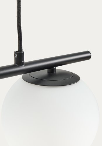 KAVE HOME Brisia loftlampe - 3 matterede glaskugler og sort metal (�15)
