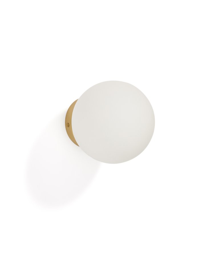 KAVE HOME Brisia v�glampe - 1 matteret glaskugle og b�rstet messingfinish metal (�15)