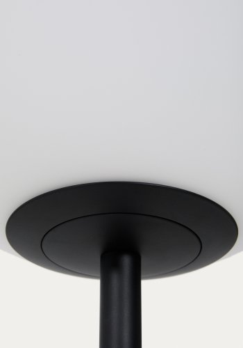 KAVE HOME Brisia gulvlampe - 1 matteret glaskugle og sort metal (�30)