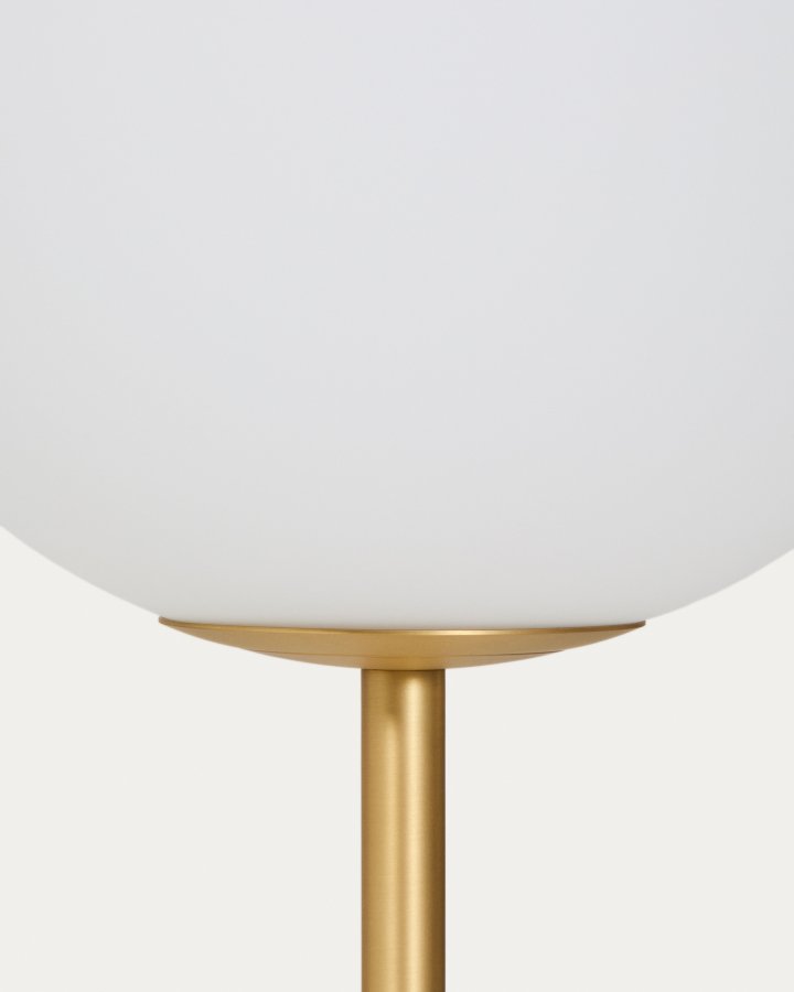 KAVE HOME Brisia gulvlampe - 1 matteret glaskugle og b�rstet messingfinish metal (�30)
