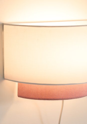 KAVE HOME Bianella v�glampe - hvid bomuld og lyser�d fl�jl