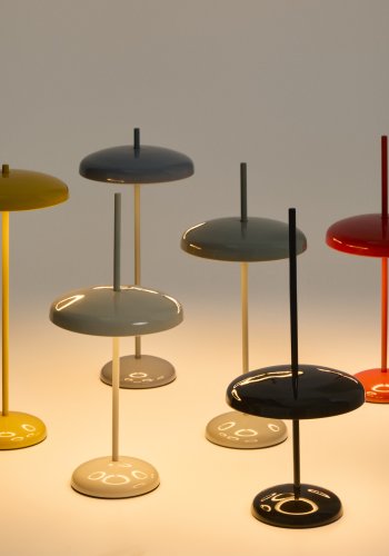 KAVE HOME Porte b�rbar bordlampe, m. justerbar h�jde, genopladelig - lysegr�n aluminium