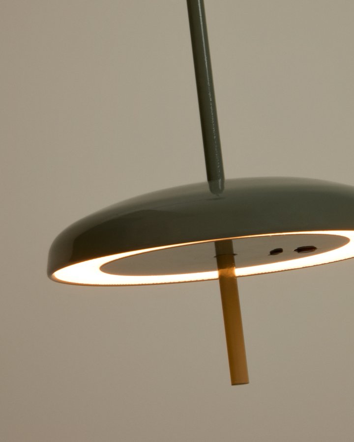 KAVE HOME Porte b�rbar loftlampe, genopladelig - lysegr�n aluminium (�16)