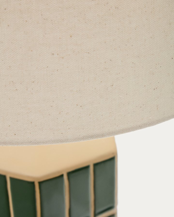 KAVE HOME Rue bordlampe - ecru stof og grn malet keramisk