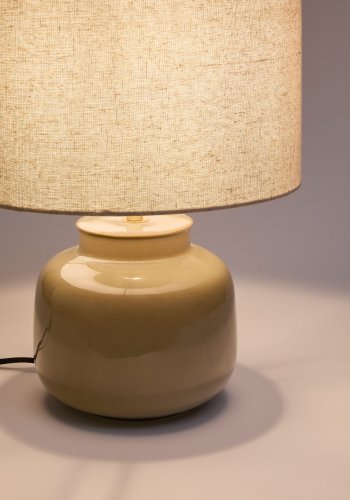 KAVE HOME Tay bordlampe i grnn keramikk og beige lin