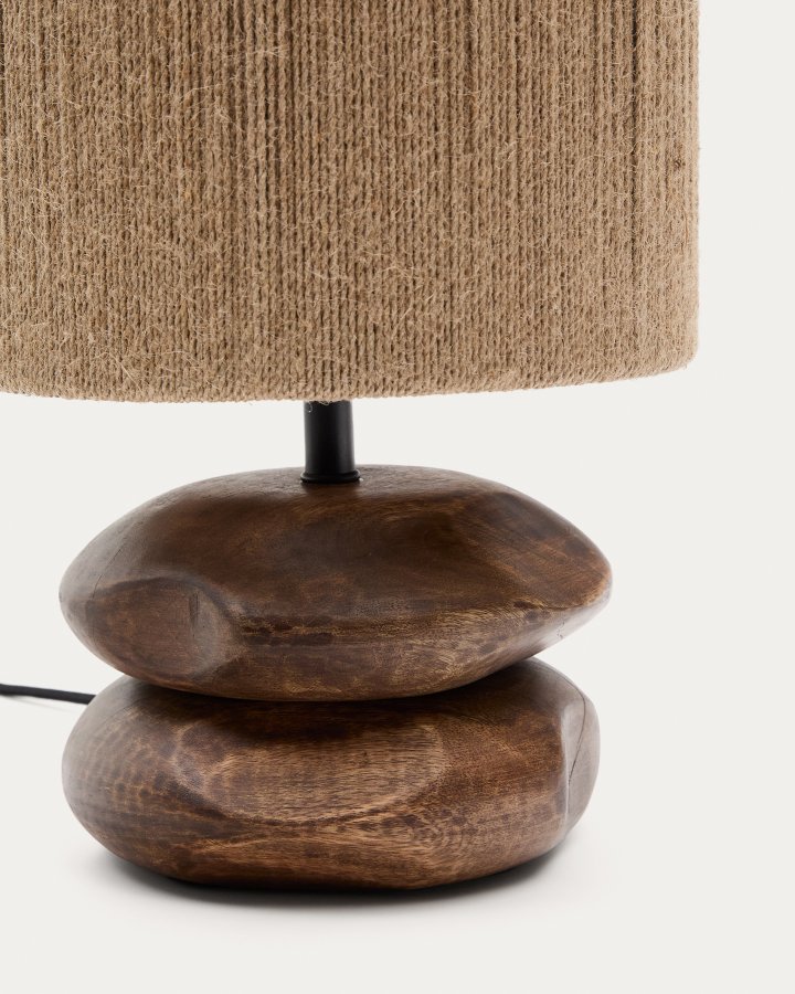 KAVE HOME Kor bordlampe laget av jute og akasietre i mrk utfrelse