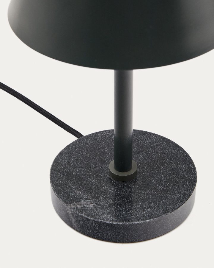 KAVE HOME Calina bordlampe i grnt metall og svart marmor