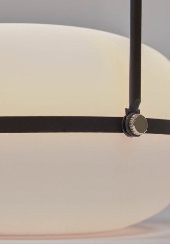 KAVE HOME Tea bordlampe - hvit polyetylen og svart jern