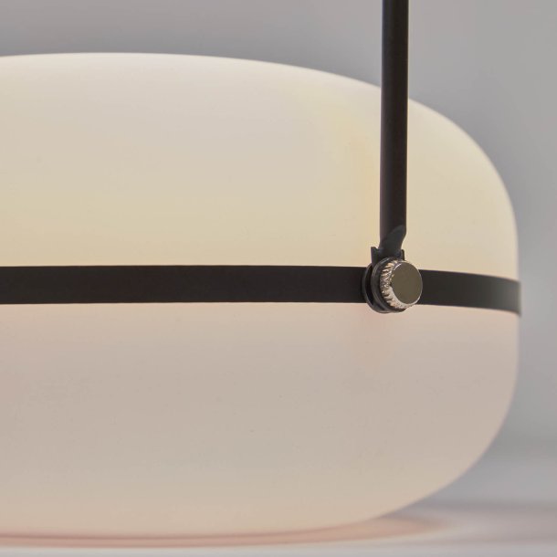 KAVE HOME Tea bordlampe - hvid polyethylen og sort jern