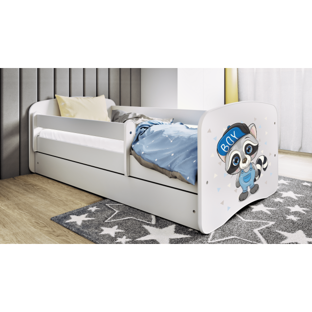 Babydreams juniorseng med vaskebjrn, m. madras, sengehest og skuffe - hvid laminat (140x70)