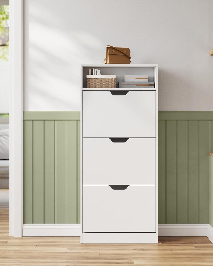 VASAGLE Skoskab med 3 h�ngslede d�re, skohylde, �bent rum, justerbar rumdeler, 14 til 18 par, til lille indgang, 24 x 60 x 139 cm, Cloud White LBC046W01
