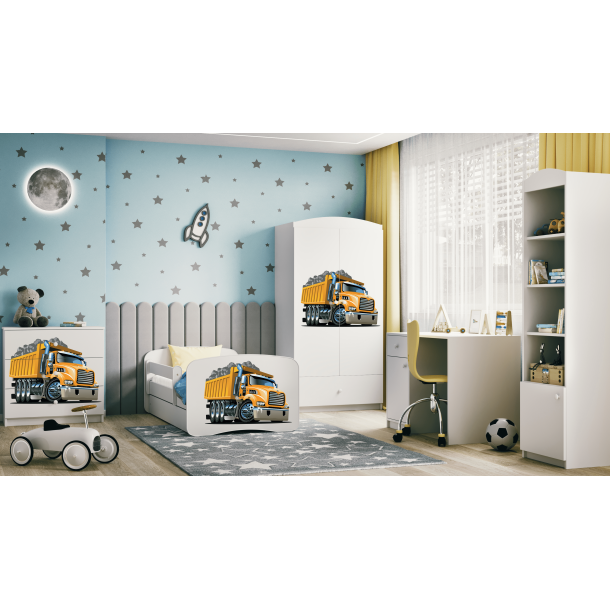 Babydreams juniorseng med lastbil, m. madras, sengehest og skuffe - hvid laminat (180x80)
