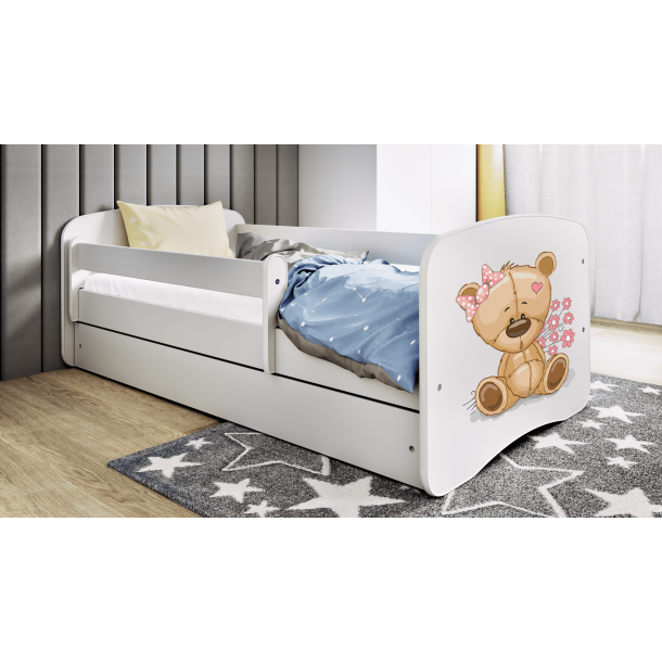 Babydreams juniorseng med bamse og blomster, m. madras, sengehest og skuffe - hvid laminat (140x70)
