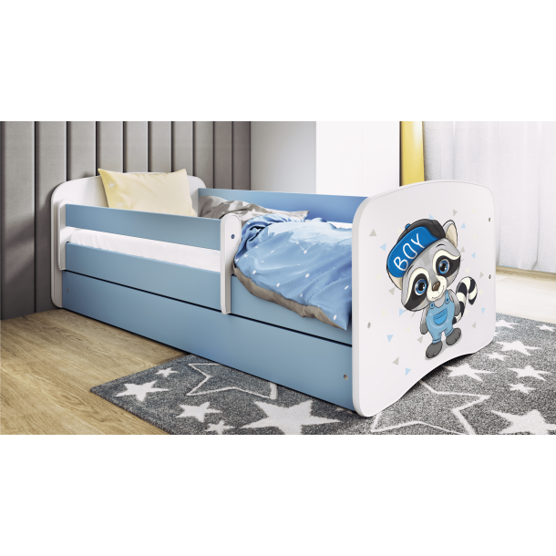 Babydreams juniorseng med vaskebjrn, m. madras, sengehest og skuffe - hvid og bl laminat (160x80)