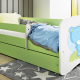 Babydreams juniorseng med bl bamse, m. madras, sengehest, skuffe - hvid/grn laminat (180x80)
