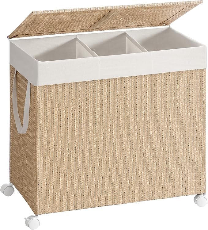 SONGMICS HOME W&auml;schekorb mit 3 F&auml;chern, gro&szlig;er 140-Liter-W&auml;schekorb mit Rollen, W&auml;schekorb aus Rattan mit Deckel, herausnehmbarem Futter mit Griff, Naturbeige und Mattwei&szlig; LCB602N01