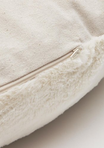 KAVE HOME Codie kj�ledyrpute, oval - hvit pels bomull/polyester (80x50)