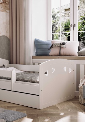 Julia juniorseng, med madrass, sengehest, skuff - hvit laminat og MDF (180x80)