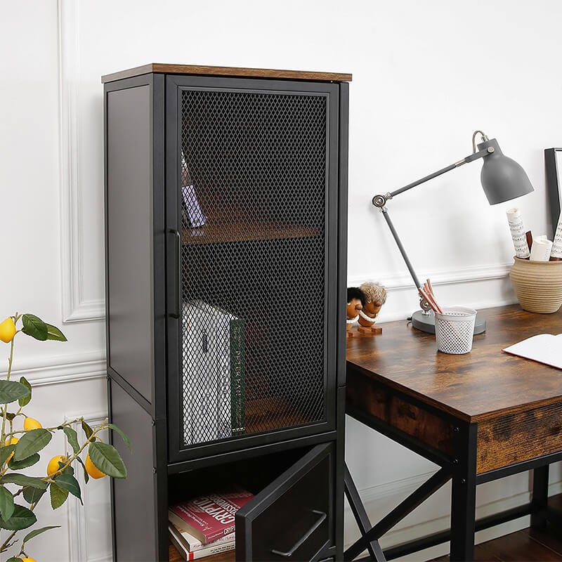 VASAGLE Hochschrank, mit 3 Türen und 2 Einlegeböden – rustikale braune Spanplatte und mattschwarzer Stahl