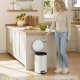 SONGMICS LTB021WZ01 Rund papperskorg med 15 p�sar, metallpedal, avtagbar innerbeh�llare i plast, handtag, vadderad st&auml;ngning, st�l, 20 l, Cloud White