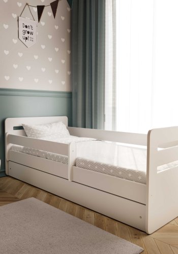 Tomi juniorseng, med madrass, sengehest, skuff - hvit sponplate og MDF (180x80)