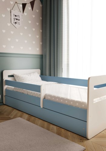 Tomi juniorseng, med madrass, sengehest, skuff - hvit og bl sponplate og MDF (140x80)