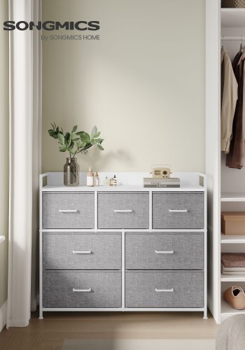 SONGMICS Kommode, Schlafzimmerschrank, 7 Stoffschubladen mit Griffen, Metallgestell, Taubengrau und Wolkenwei� LTS523L10