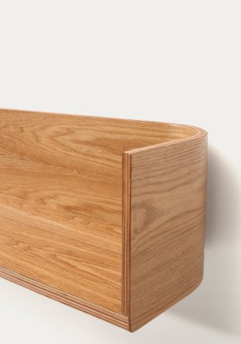 KAVE HOME Octavia hylle laget av askfiner 90 x 20 cm