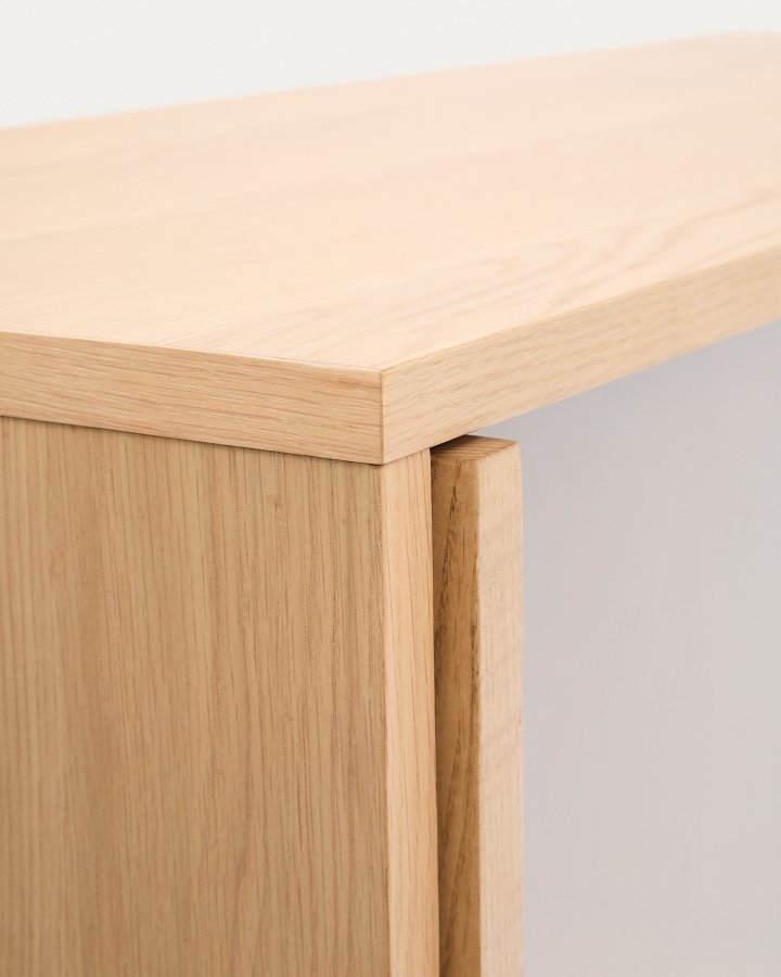 KAVE HOME Helvine vitrineskap, m. 4 skyvedrer og 2 skuffer - herdet glass og naturlig eikefiner