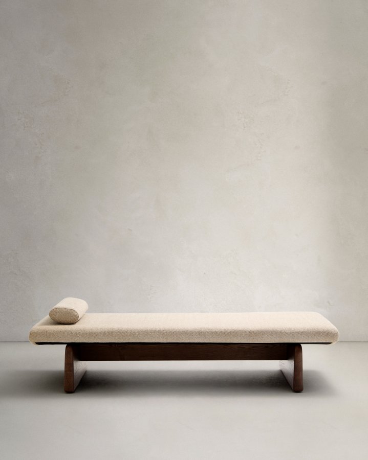 KAVE HOME Topaz divan, m. pute - beige chenille og valntt finish asketre (200x80)