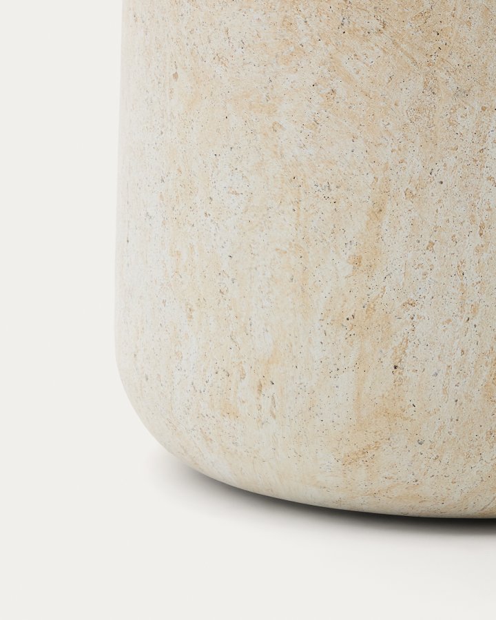 KAVE HOME Drasi sement sidebord med travertin-effekt 60 cm