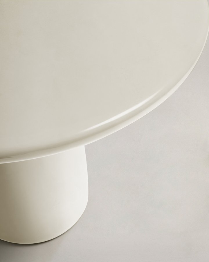 KAVE HOME Albanella salongbord i sement med blank hvit finish 65 cm