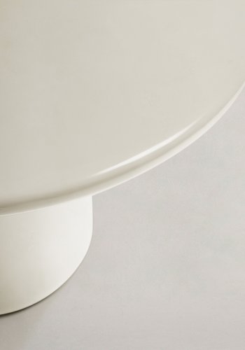 KAVE HOME Albanella salongbord i sement med blank hvit finish 110 cm