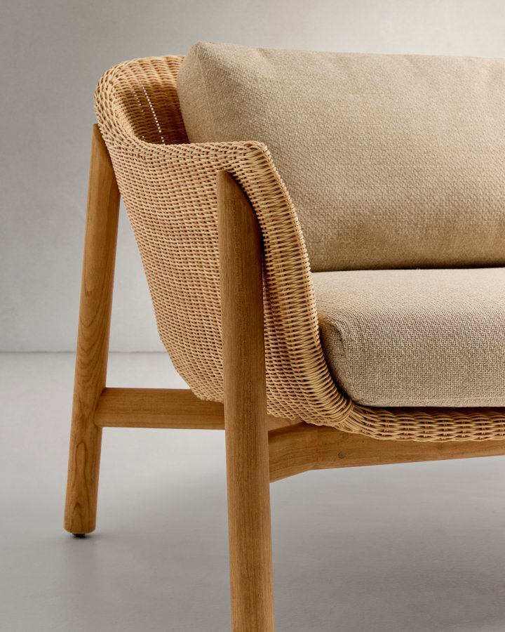 KAVE HOME Galea 3-seters sofa i FSC 100 % heltre teak og syntetisk rotting 223 cm