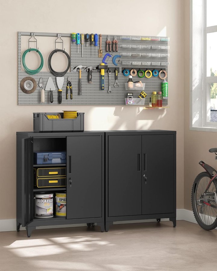 SONGMICS Arkivskab, Multifunktionelt Garageskab, Kontorskab med 2 D�re, L�sbart Skab, St�lopbevaringsskab, Dyb Opbevaring med Hylder, Til Studie, Stue, Sort OMC013B01