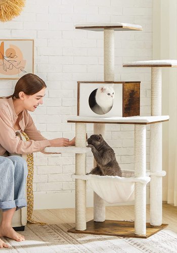 FEANDREA skrapestolpe, 5 niver, 2 plattformer, 1 hule, 1 hengekye - plysj, sisal og rustikk brunt tre