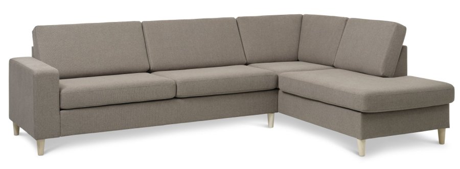 Pannesett 3 OE hyre sofa med sjeselong - antilope beige polyesterstoff og naturlig tre