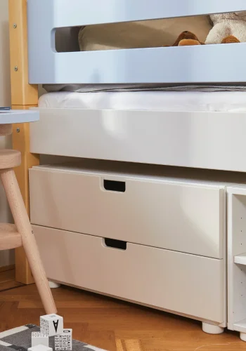 Manis-H Snurrstol med boktr�stomme - Sits: �30 cm H�jd: justerbar fr�n 50-70 cm