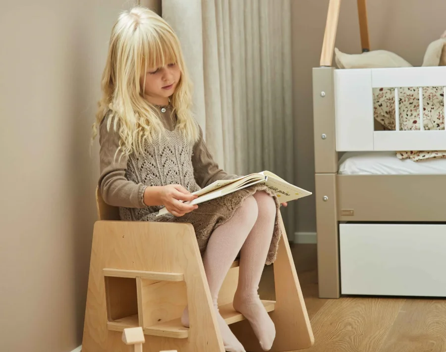  Manis-H Flip Tilt-stol - H�jd: 44 cm Djup: 43 cm Sittdjup: 25,5 cm.