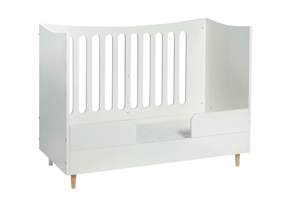 Manis-H�Babyseng�-�Madrasm�l: 60*120 cm Udvendige m�l: 64*124*93 cm