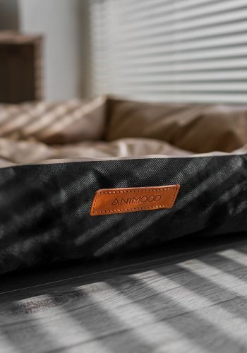 ANIMOOD Milo vattert hundeseng, rektangulr - beige og wigofilt stoff (76x60)