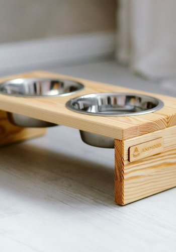 ANIMOOD Gloria Ständer für Hundenäpfe, mit Edelstahlnäpfen - Kiefer natur (36x12)