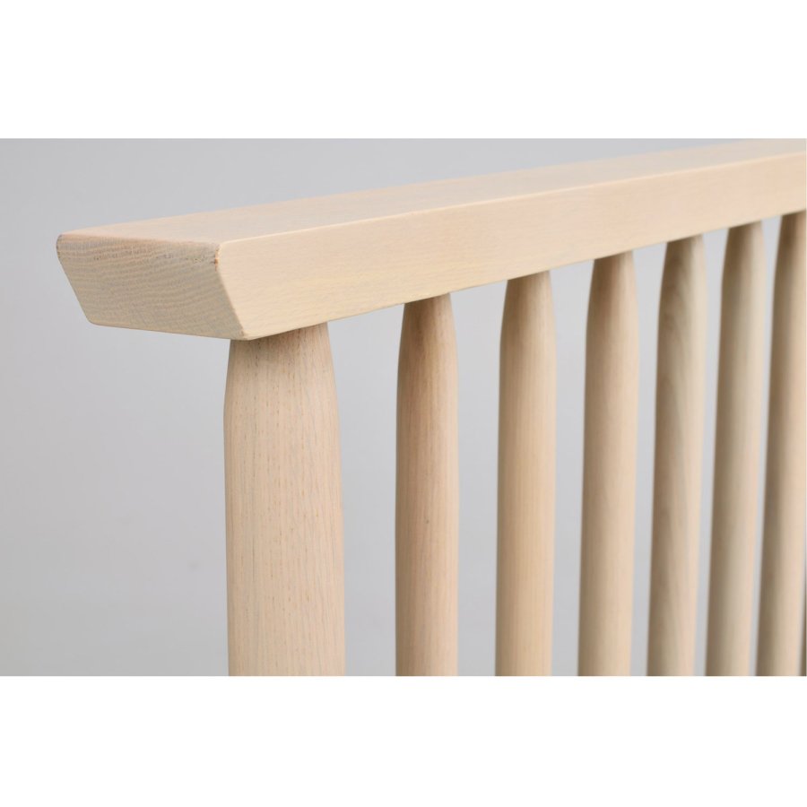 ROWICO Riggins sengegavl - hvitpigmentert eik og metall (B:194)