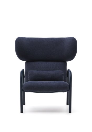 KAVE HOME Inari lenestol i bl med beige lakkert stlfinish FSC Mix Credit