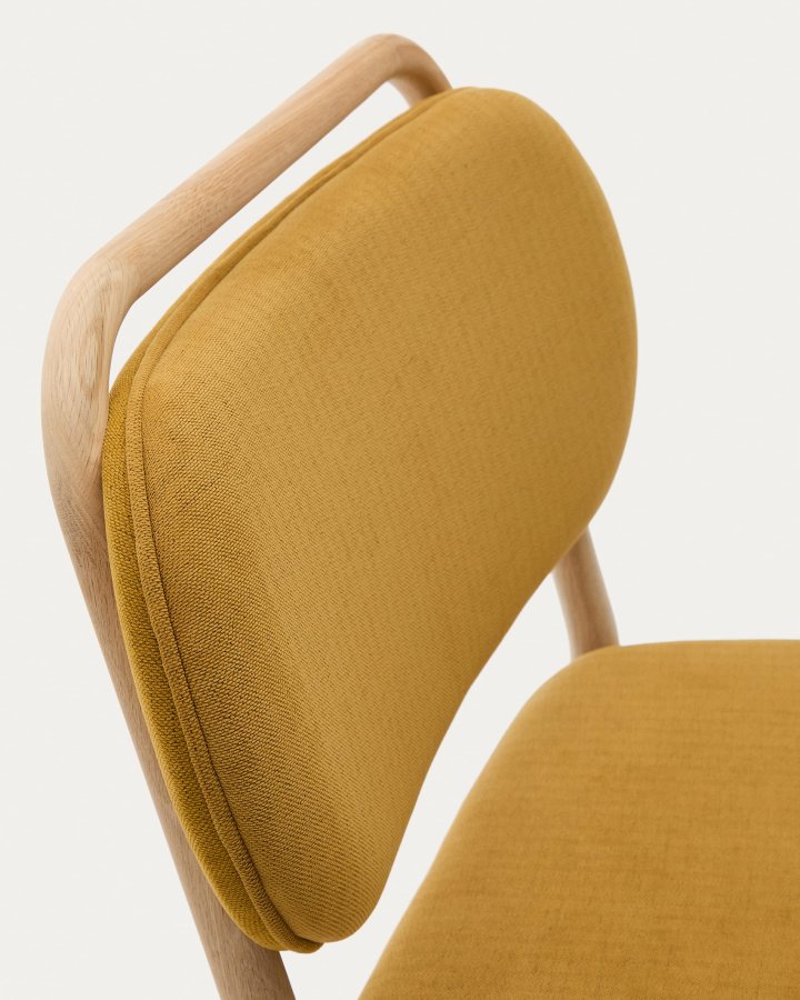 KAVE HOME Helda lenestol - sennepschenille og naturlig eik