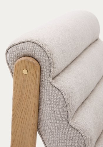 KAVE HOME Magira beige lenestol i heltre eik med naturlig finish