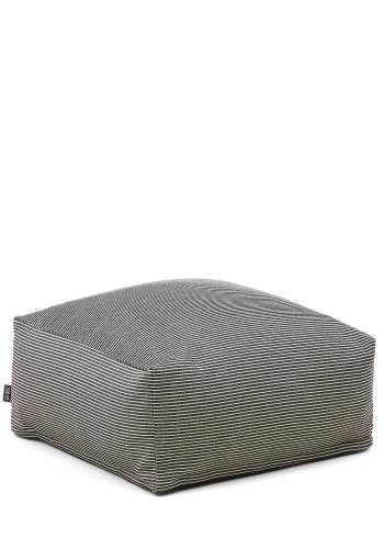 KAVE HOME Famara puff med avtakbart trekk i bomull med marinebl striper 60 x 60 x 40 cm