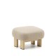 KAVE HOME Nema beige chenille fotskammel med ben i heltre ask, naturlig finish, 65x55,4 cm, FSC 100%