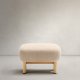 KAVE HOME Nema beige chenille fotskammel med ben i heltre ask, naturlig finish, 65x55,4 cm, FSC 100%